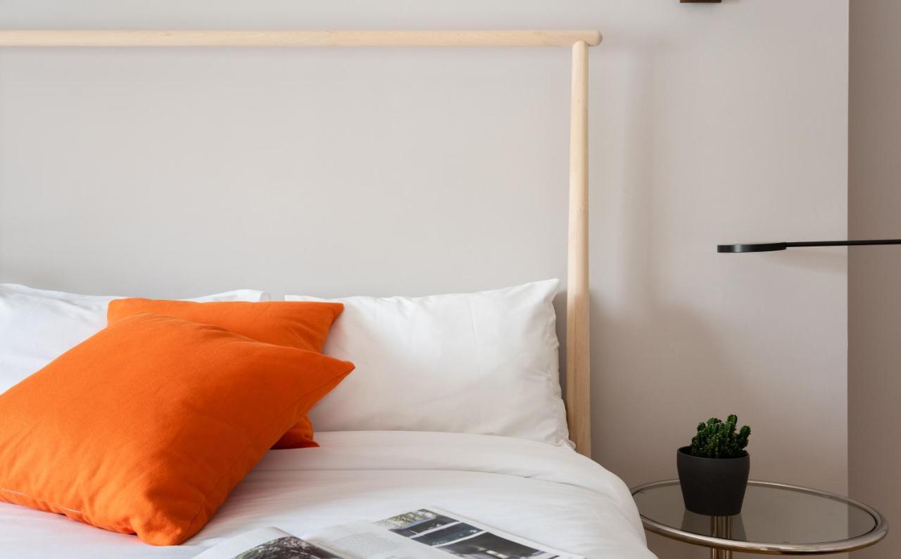 The Holland Park Escape - Modern & Central 2Bdr Flat 런던 외부 사진